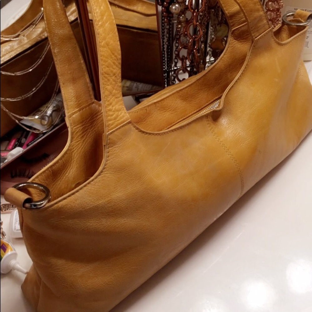 Handbag - Picture 2 of 3